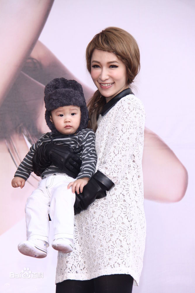 最新萧亚轩(Elva Hsiao)精彩图册