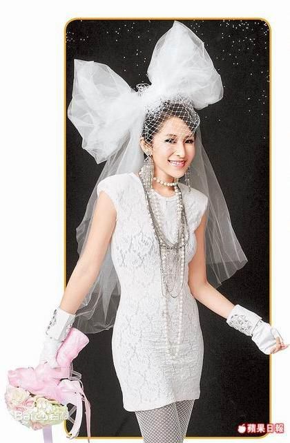 萧亚轩(Elva Hsiao)时尚造型图册