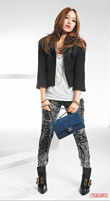 萧亚轩(Elva Hsiao)时尚造型图册