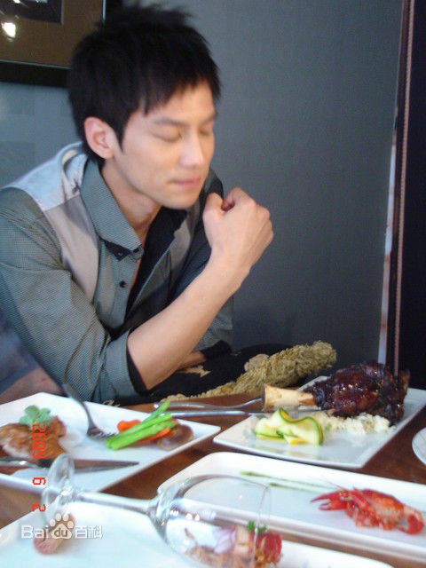 最新邹承恩(Jason Tsou)壁纸