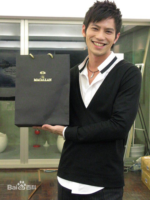 最新邹承恩(Jason Tsou)壁纸