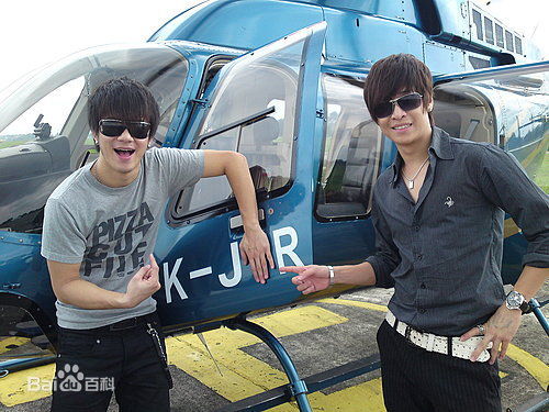 纪言恺(JR)生活照与活动照性感图片图集