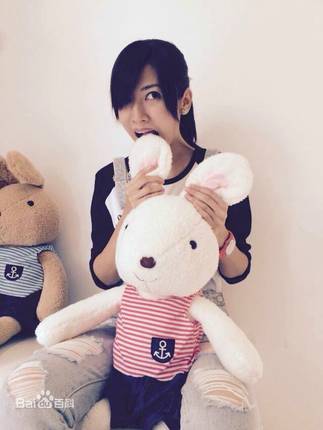 陈怡嘉(Ikeya Chen)生活照壁纸壁纸