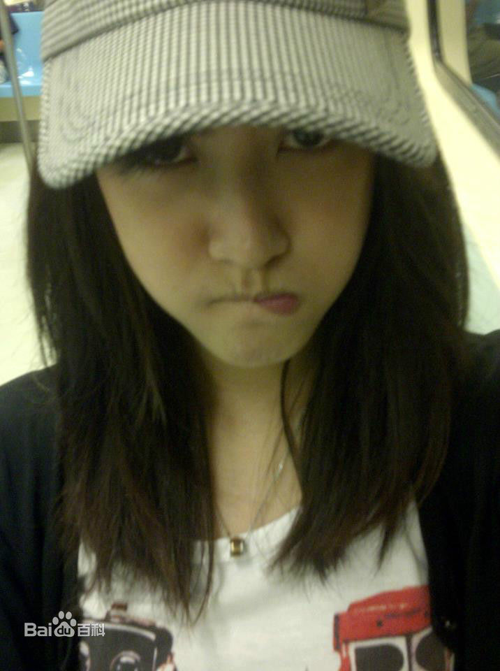 陈怡嘉(Ikeya Chen)生活照壁纸壁纸