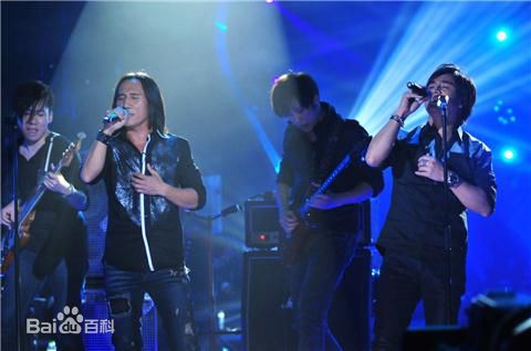 动力火车(Power Station)演唱现场前后照片