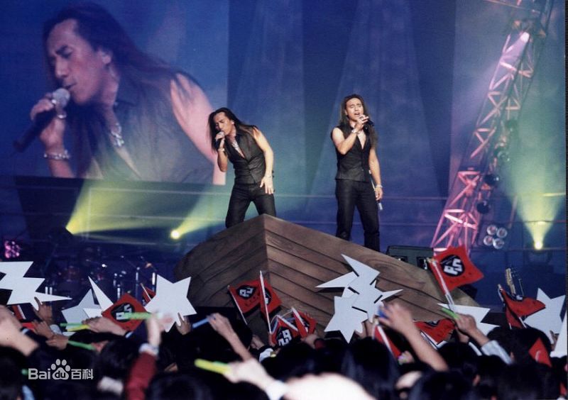 动力火车(Power Station)演唱现场前后照片