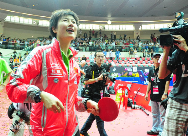 丁宁2011世锦赛世界杯双冠王性感图片图集