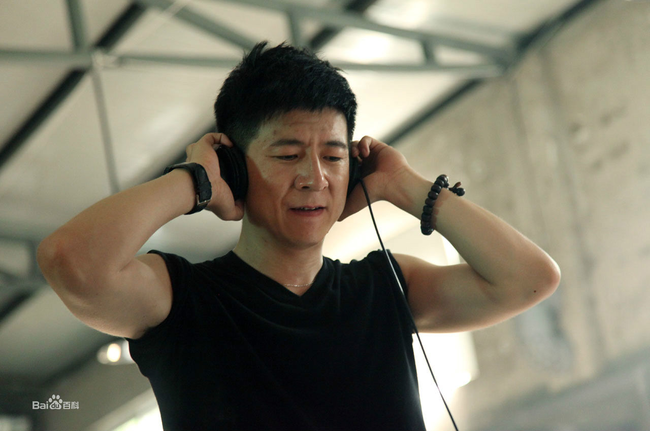 孟鹏图片素颜照相册