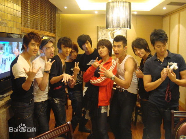 最优质曾沛慈(Pets)精彩图册