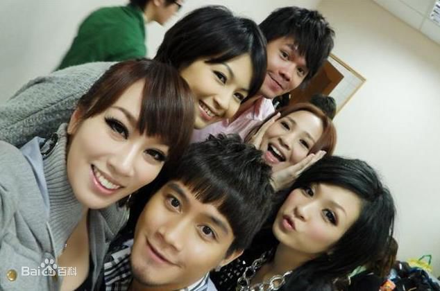 最优质曾沛慈(Pets)精彩图册