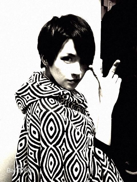 曾沛慈(Pets)2013性感图片壁纸