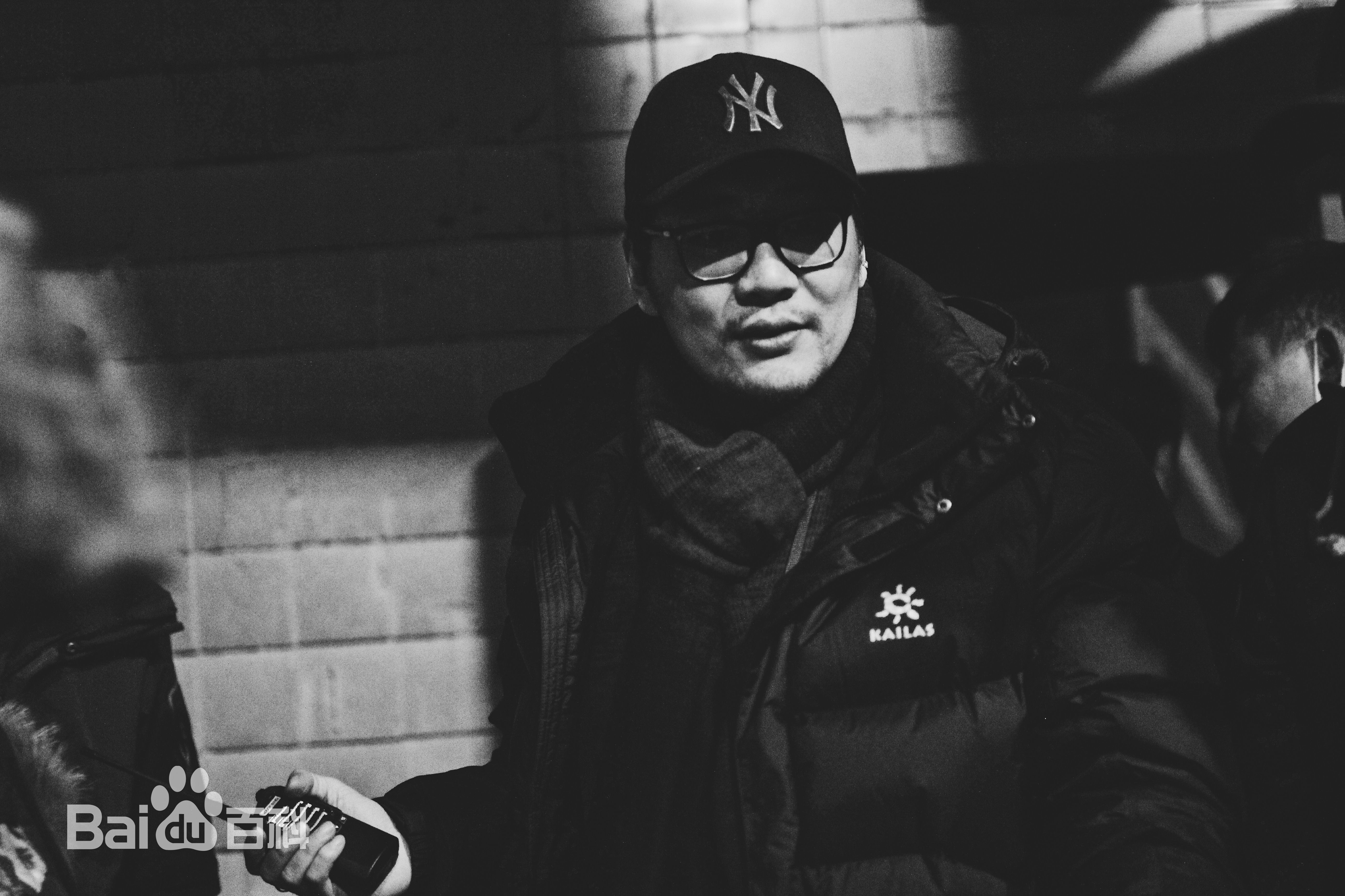 李亚东工作照图册