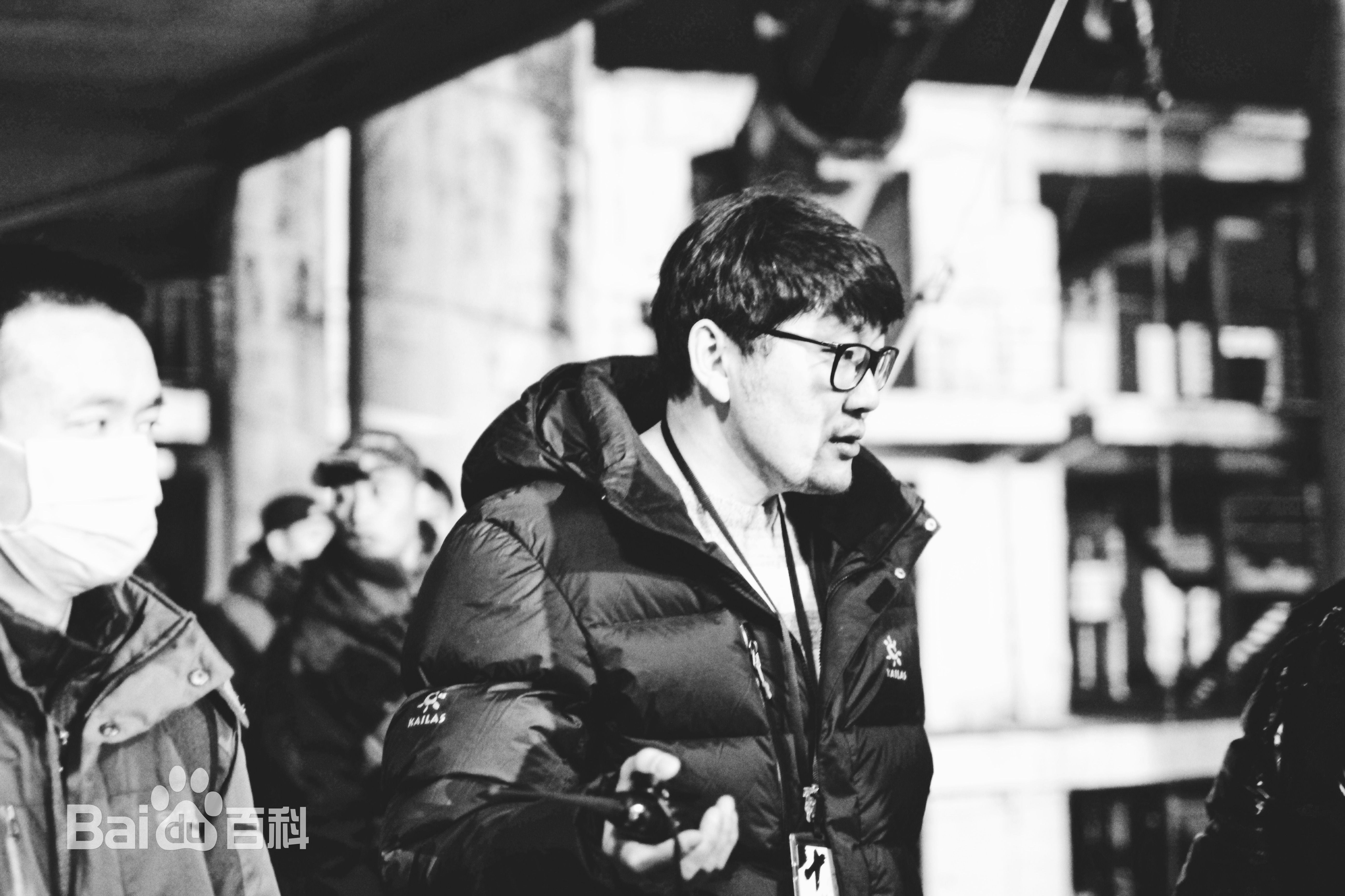 李亚东工作照图册