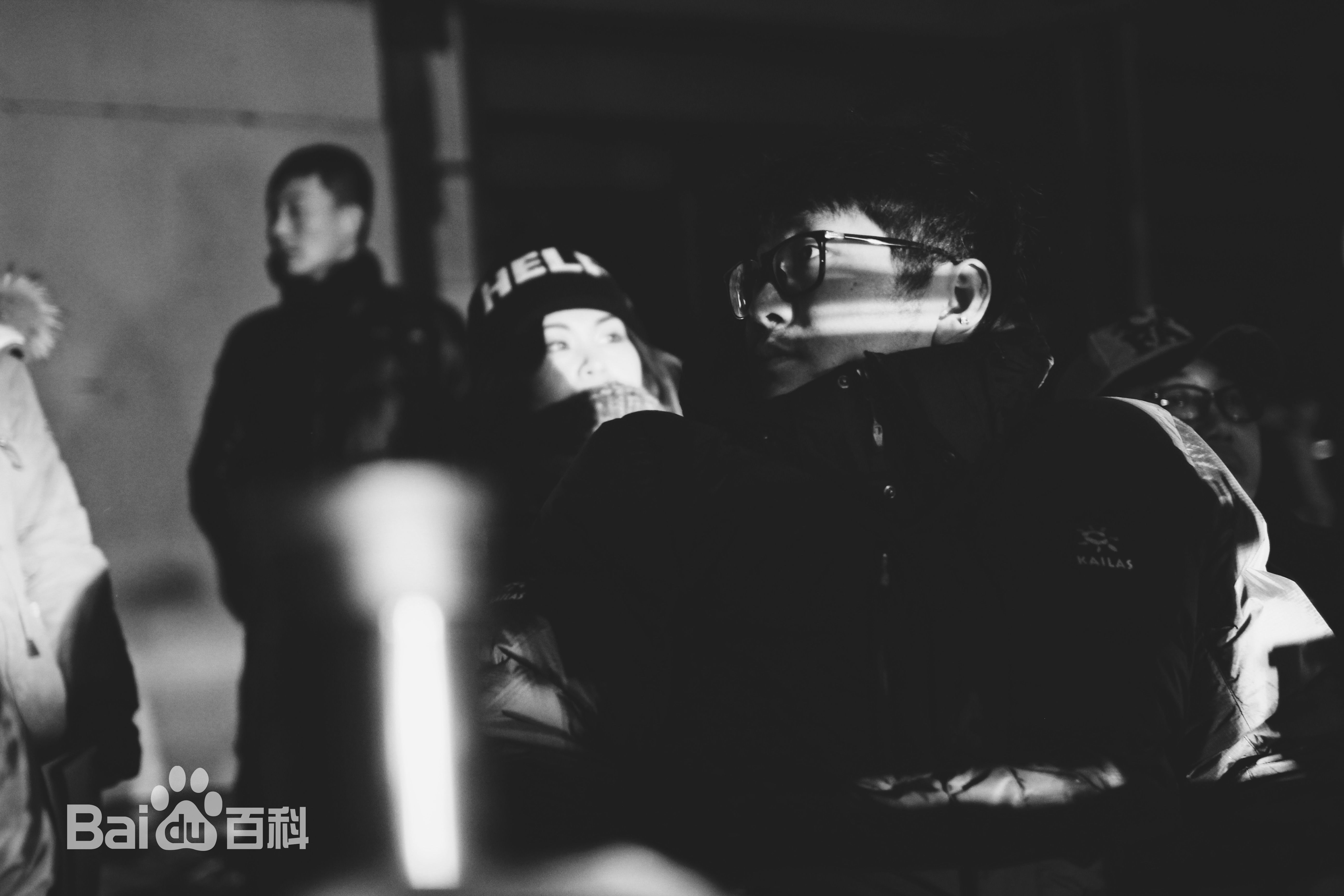 李亚东工作照图册