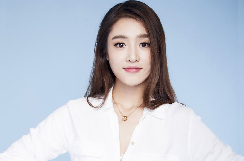 最新曾梦雪性感图片