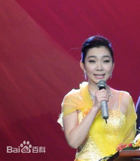 杜娟出席活动前后照片