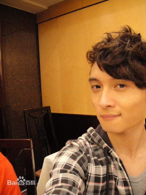 东城卫(D.C.W)李明翰（冥）前后照片