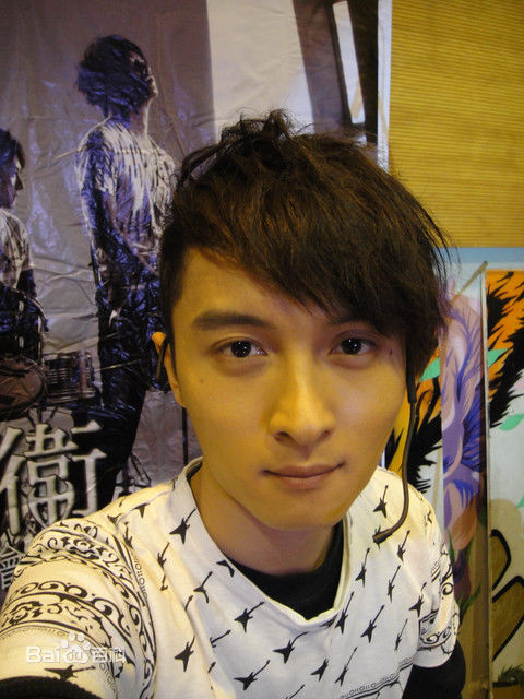 东城卫(D.C.W)李明翰（冥）前后照片