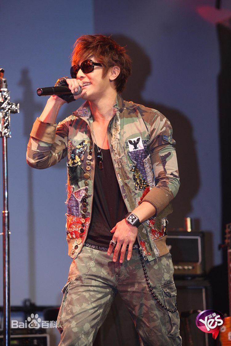 东城卫(D.C.W)前后照片