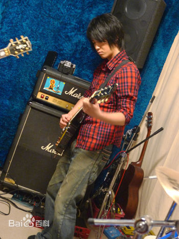 东城卫(D.C.W)成员照片前后照片