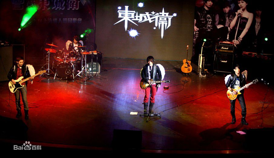 东城卫(D.C.W)上海行前后照片