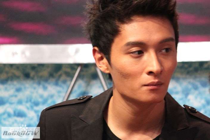 东城卫(D.C.W)2011后援转载照图片图集