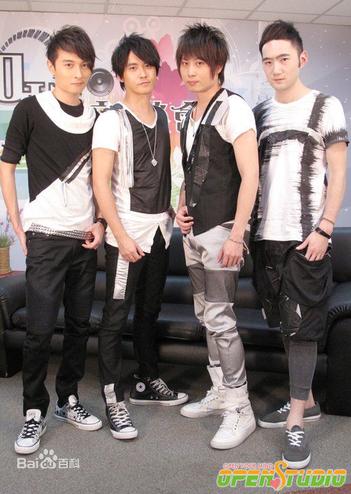 东城卫(D.C.W)如虹音乐会花絮性感图片壁纸