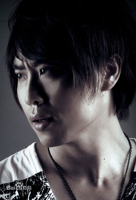 精选东城卫(D.C.W)图片