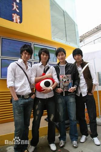 钟凯兄弟联 - GOGOCLUB性感图片图集