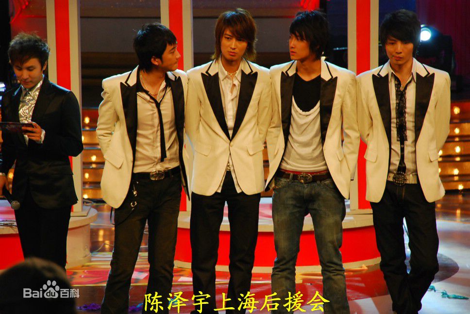 钟凯兄弟联 - GOGOCLUB性感图片图集