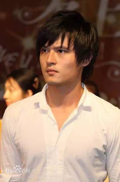 最优质刘令飞(Liam)生活照