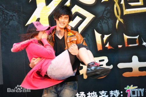 班杰(Benjamin H. Wang)生活照图册