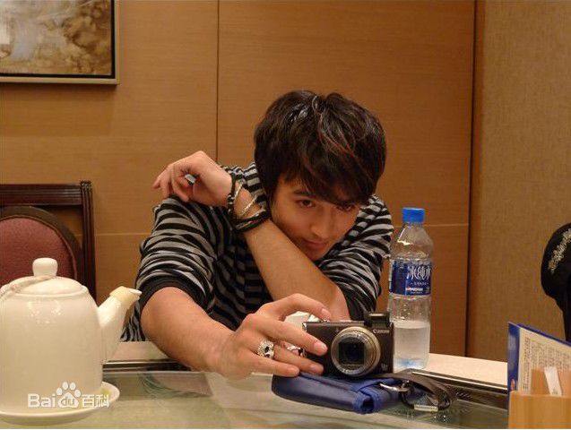 班杰(Benjamin H. Wang)个人照前后照片