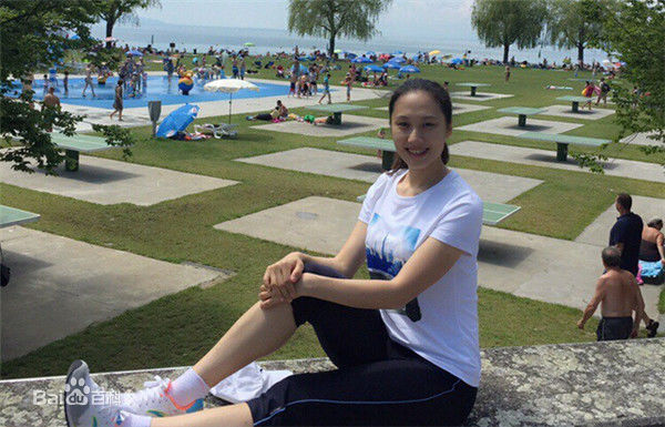 张虹生活照片前后照片