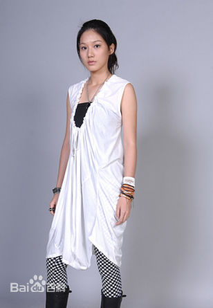 最全瑶涵沂素颜照