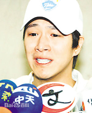 杨士萱(Julian)出席活动壁纸壁纸