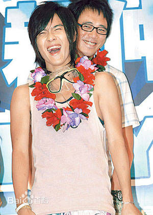 杨士萱(Julian)出席活动壁纸壁纸