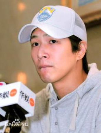 杨士萱(Julian)出席活动壁纸壁纸