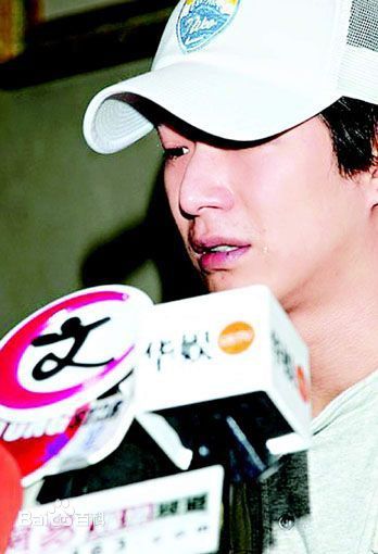 杨士萱(Julian)出席活动壁纸壁纸