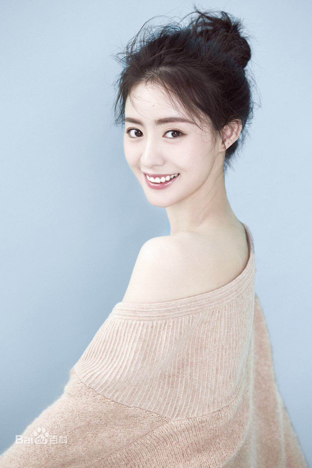 最新依灵(Elaine)壁纸