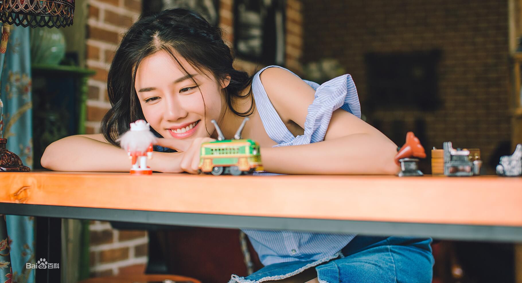 马昕墨(Leslie Ma)生活照性感图片图集