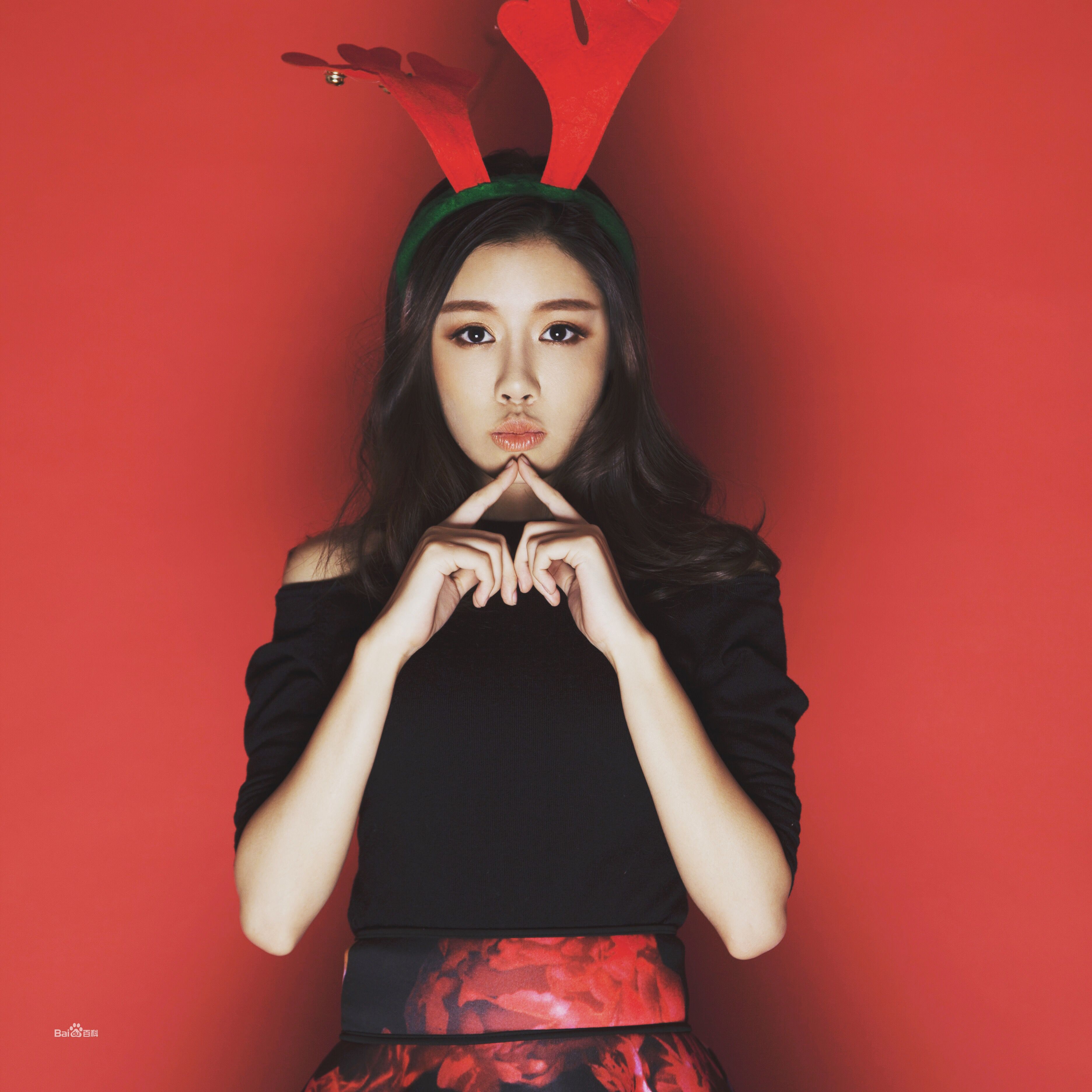 最新马昕墨(Leslie Ma)在《一屋赞客》中的图集