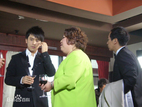 最优质董立范在电影《芳香之城传奇》中的相册