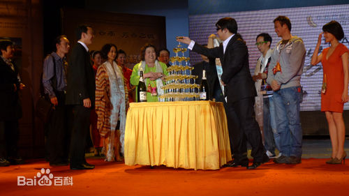 最优质董立范在电影《芳香之城传奇》中的相册