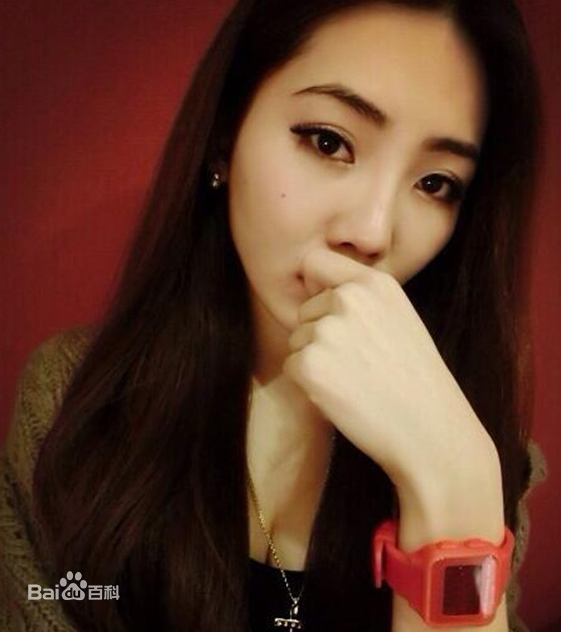 姚中仁(MC Hotdog)女友与儿子素颜照相册