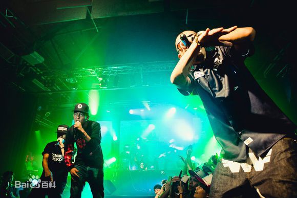 姚中仁(MC Hotdog)2012.7.22贫民百万歌星发片派对素颜照相册