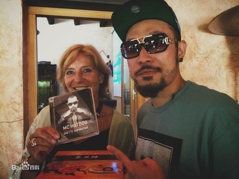 高清姚中仁(MC Hotdog)在《孤独星球的音乐孩子》中的图集