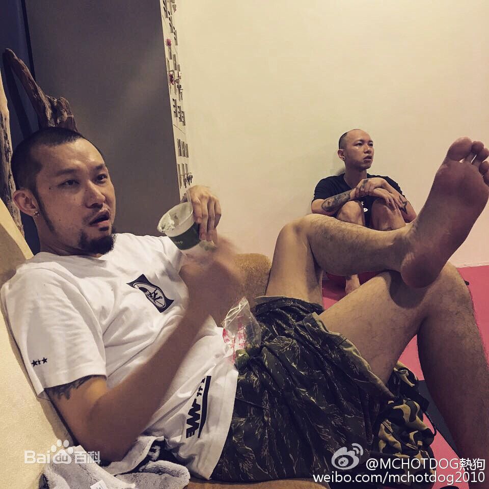 姚中仁(MC Hotdog)微博图片壁纸壁纸