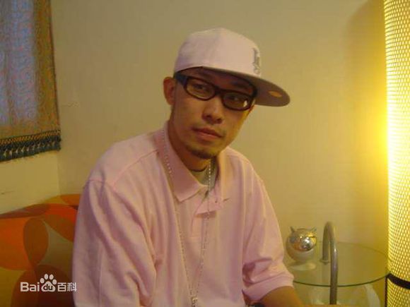 姚中仁(MC Hotdog)早期形象生活照