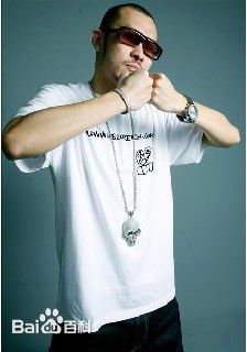 姚中仁(MC Hotdog)早期形象生活照